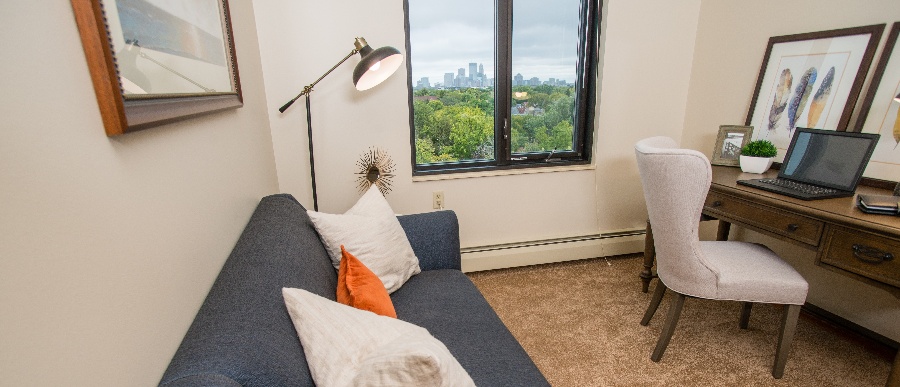 walker methodist apartment sitting area